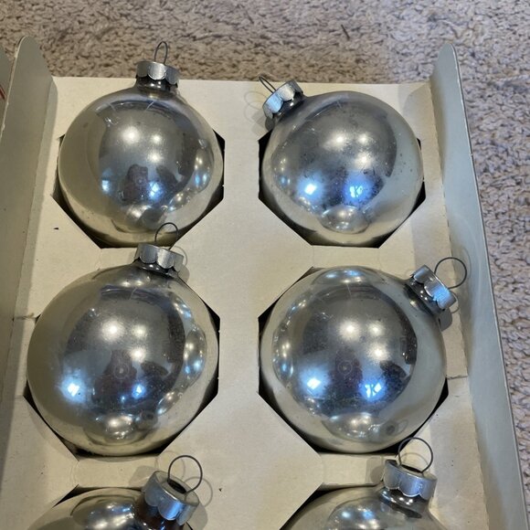 Vintage Essex Franke Silver Glass Christmas Tree Ornaments Set of 12 USA 60s - Picture 5 of 10